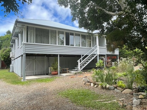 82 George Street Linville, QLD 4314