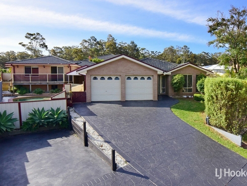 12 Durnford Place St Georges Basin, NSW 2540